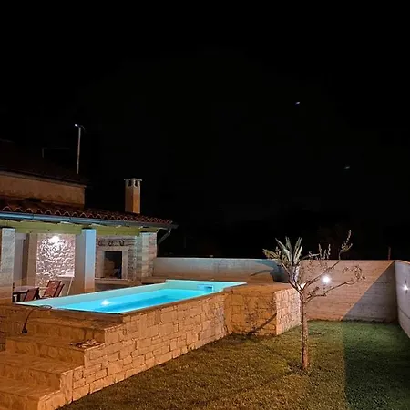 Alina With Pool Savudrija