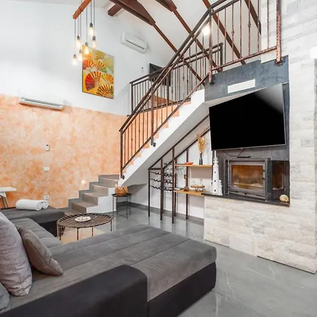 Villa Alina With Pool *