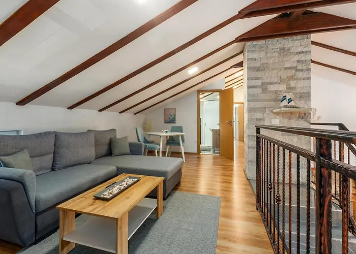 Alina With Pool Savudrija