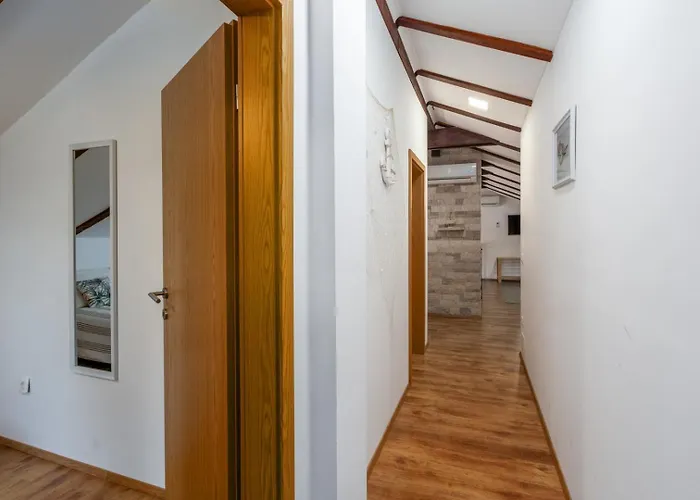 Villa Alina With Pool *