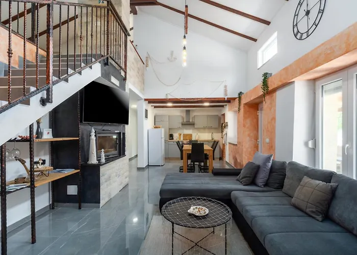 Villa Alina With Pool Savudrija