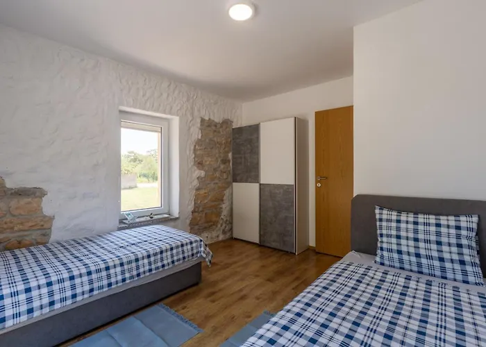 Alina With Pool * Savudrija