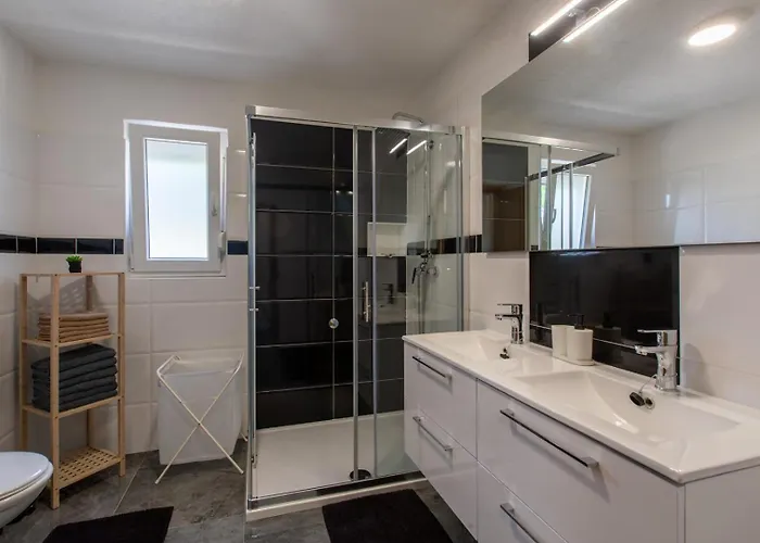 Alina With Pool Savudrija