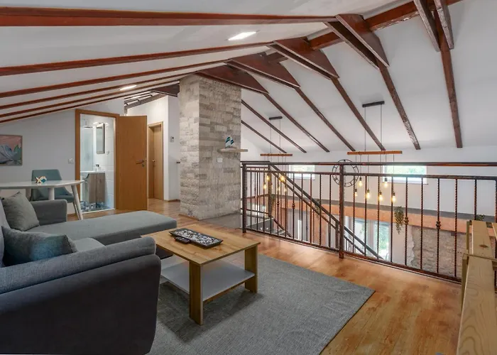 Alina With Pool Villa